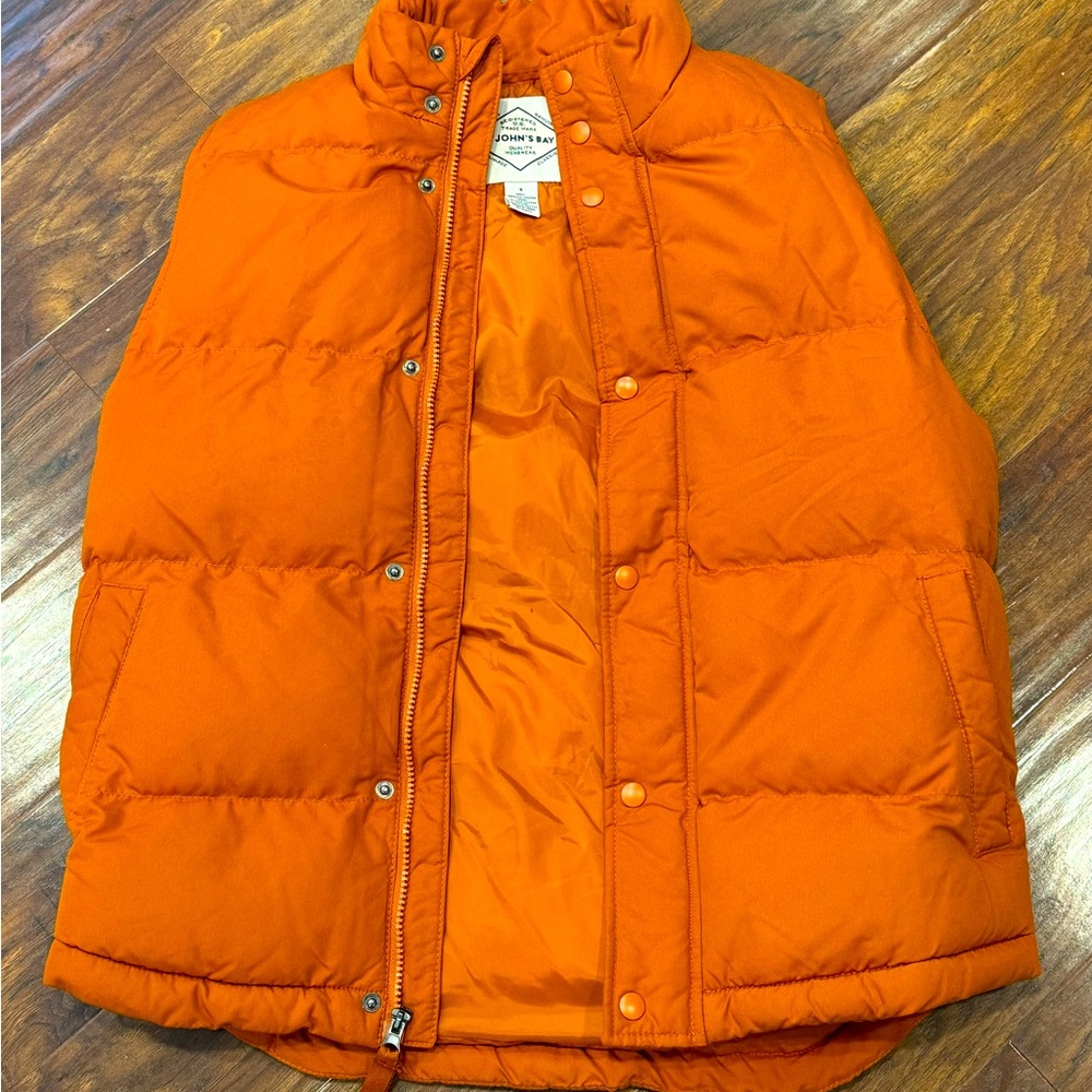 Men’s small vest St. John’s Bay